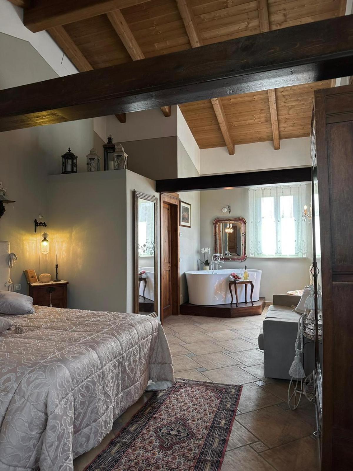 Locanda Antico Casale צ'סנטיקו מראה חיצוני תמונה
